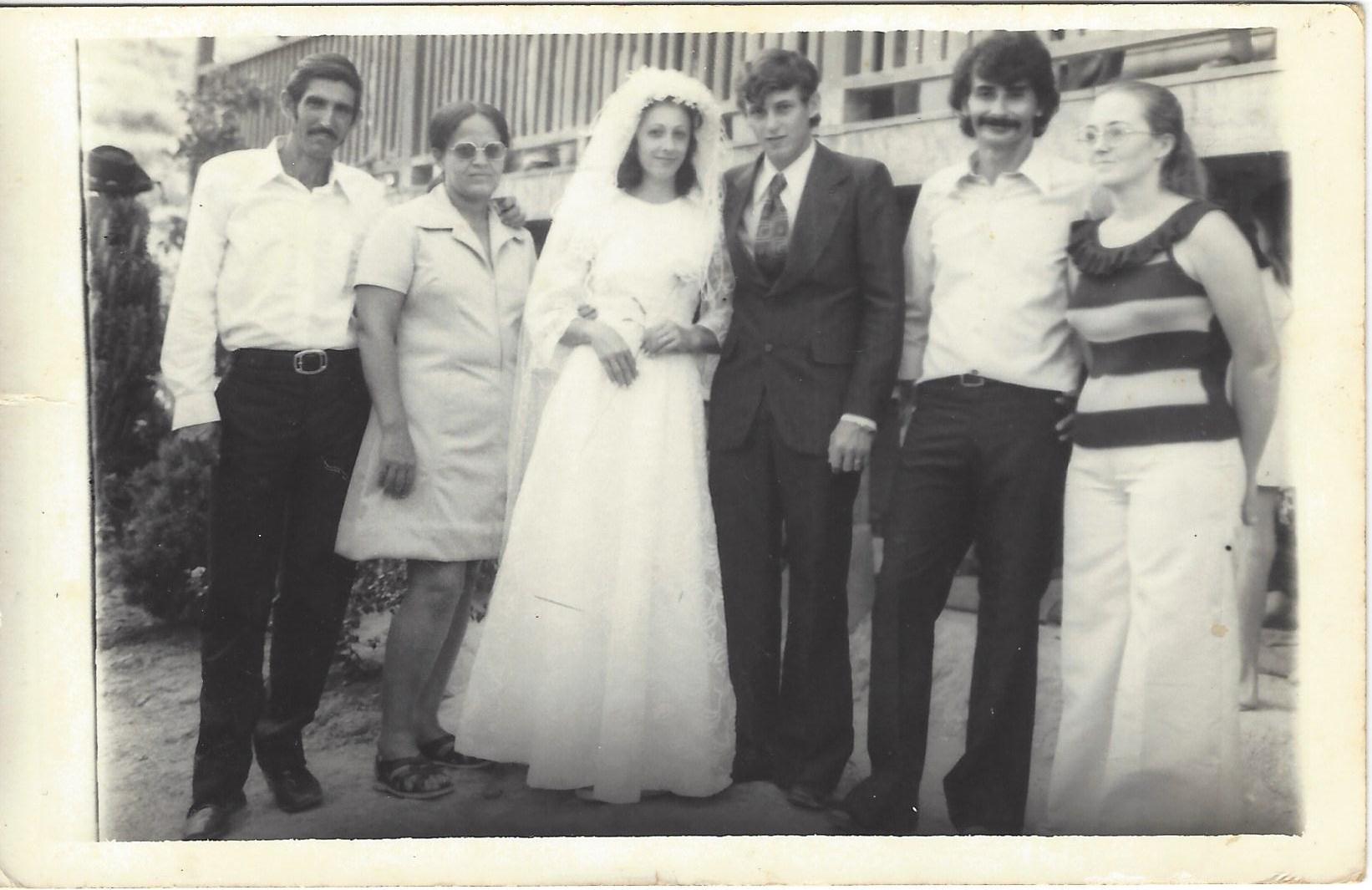 Casamento de Elmute e Helena. Padrinhos Osni e Lourdes Farias e Izais Rossim e Nellia Buge Rossim