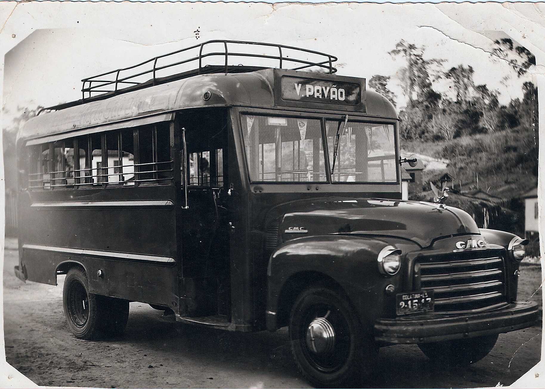 Ônibus da Viação Águia Branca que fazia transporte para Vila Pavão