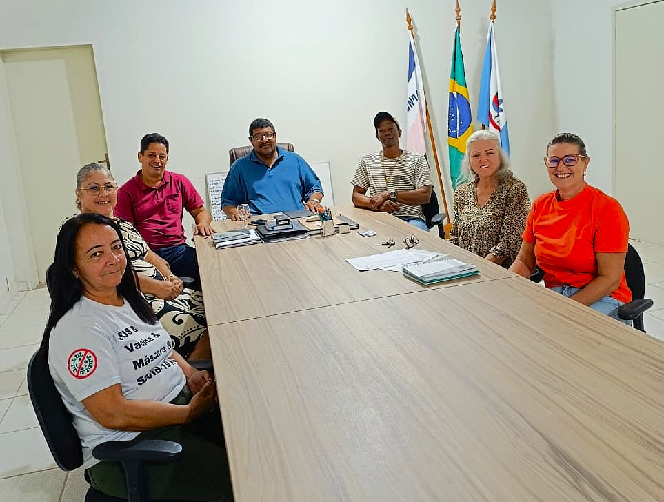 Prefeito Municipal anuncia aumento de 40% nas diárias de servidores após reunião com sindicato 