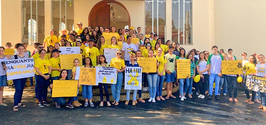 Caminhada pela Valorização da Vida  nas ruas da cidade