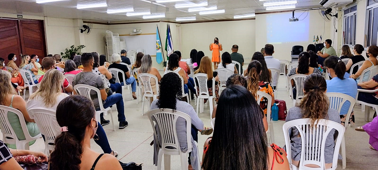 Encontro com educadores marca início do ano letivo em Vila Pavão