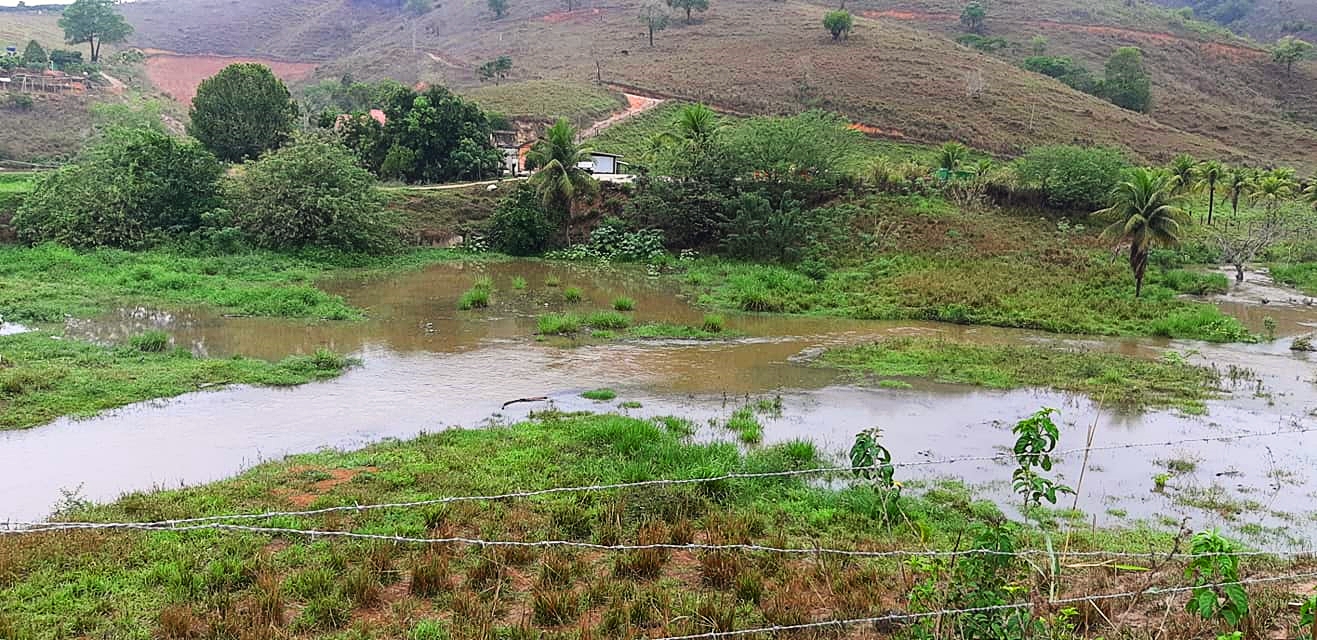 Nascentes, rios, córregos, represas e poços, amanheceram cheios no município. Foto: Secretaria Municipal de Obras