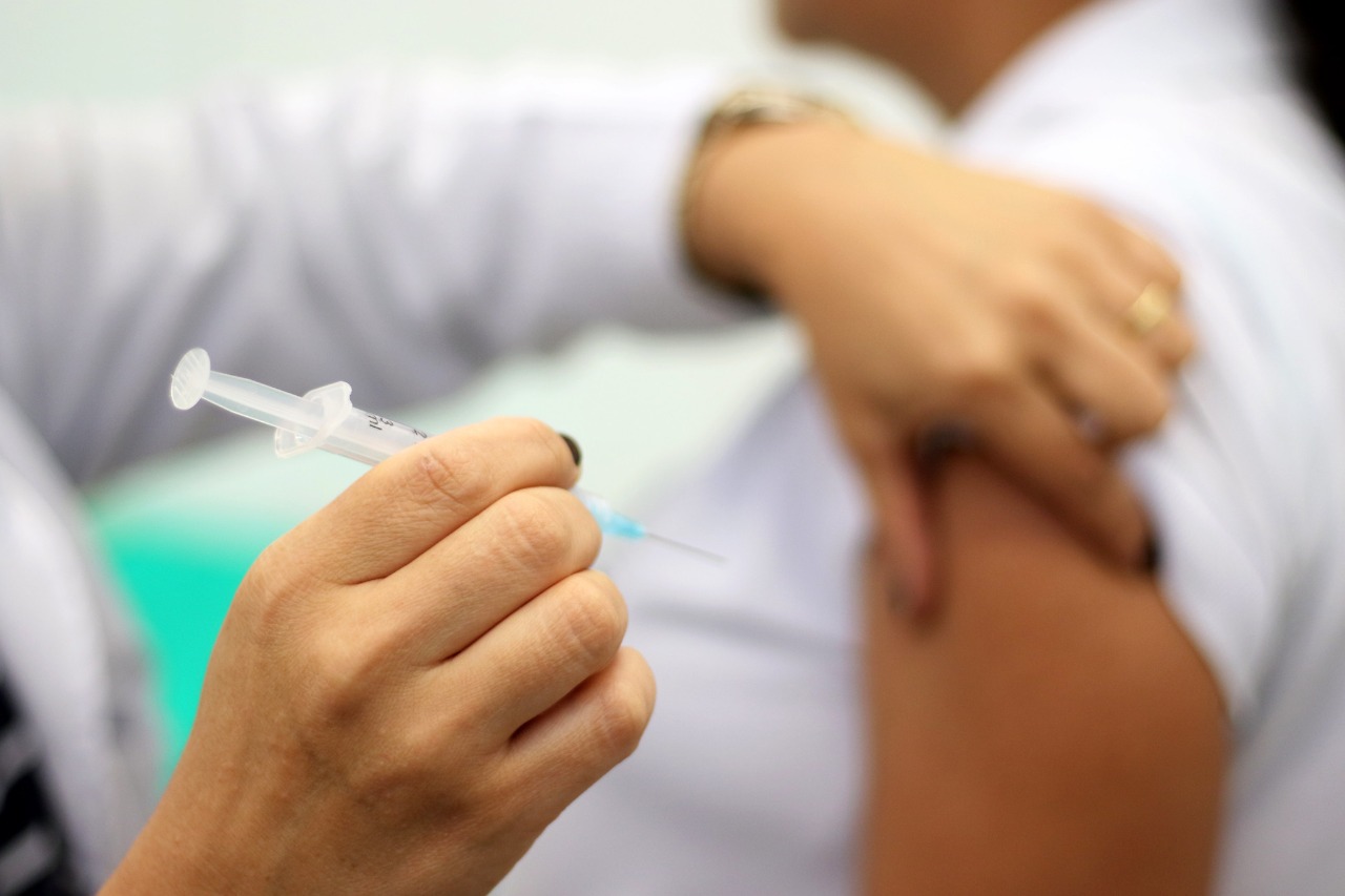 Município abre vagas para vacinar pessoas com 27 anos