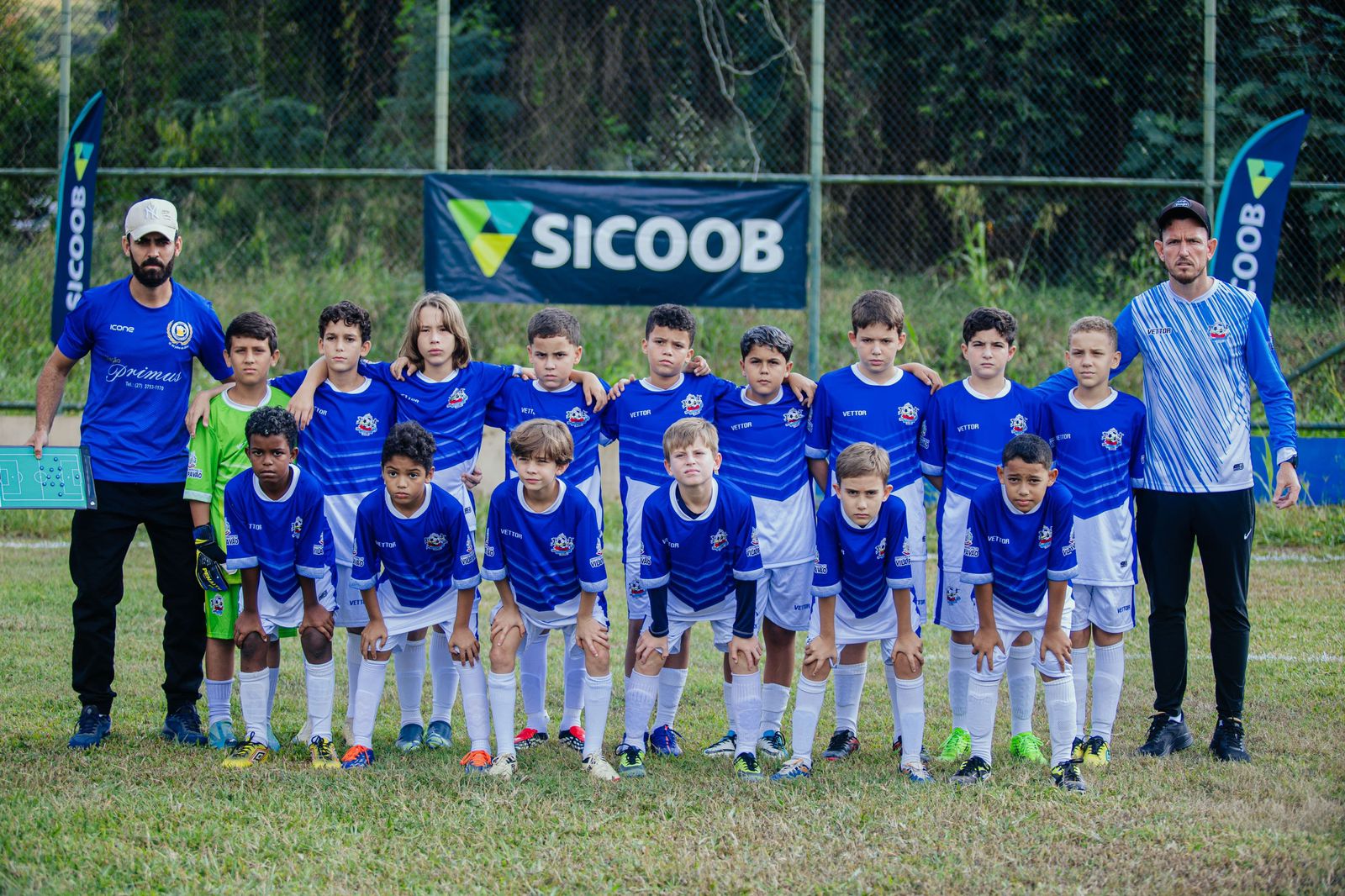 Imagem da notícia: Sub-11 e Sub-15 de Vila Pavão avançam às semifinais da 5ª Copa Integração em Barra de São Francisco