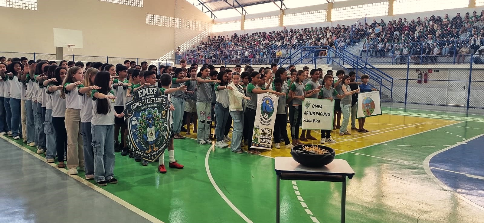 Imagem da notícia: Jogos Escolares 2026 são abertos com participação de cerca de 140 estudantes-atletas